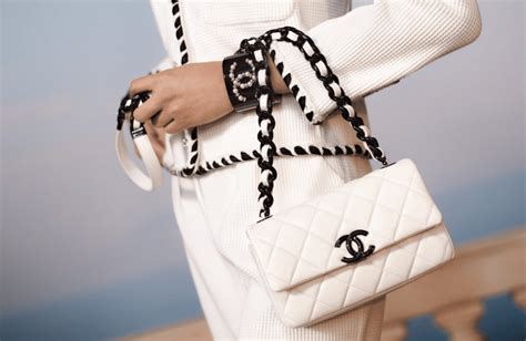 chanel what goes around|old fashioned Chanel bags.